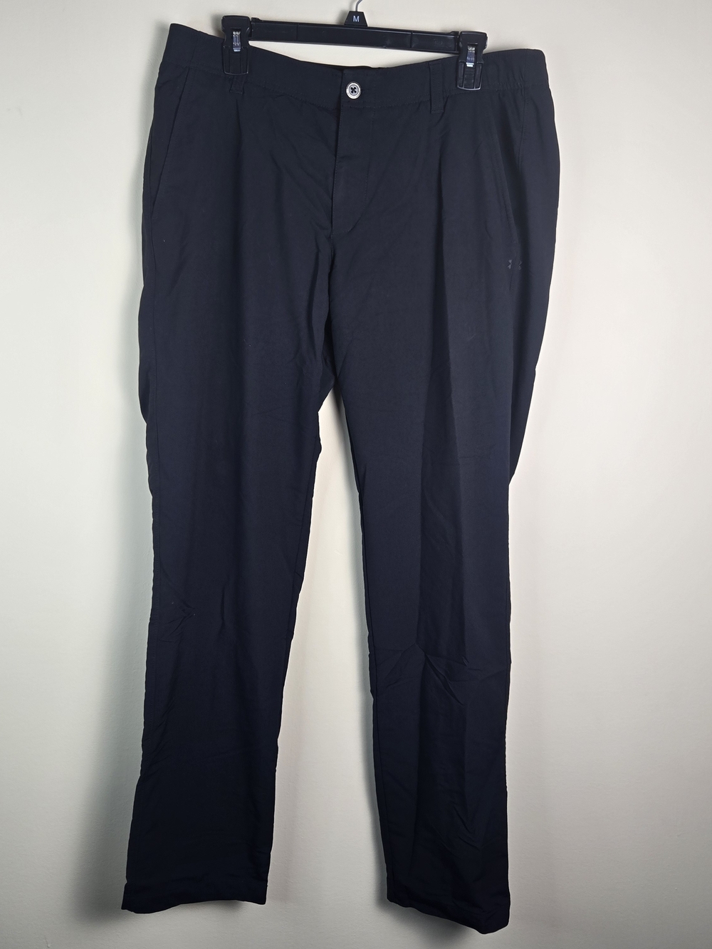 men's black Under Armour pants, size 36/32